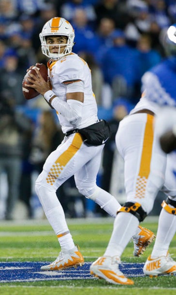 Johnson's TD run rallies Kentucky past Tennessee 29-26 (Oct 28, 2017)